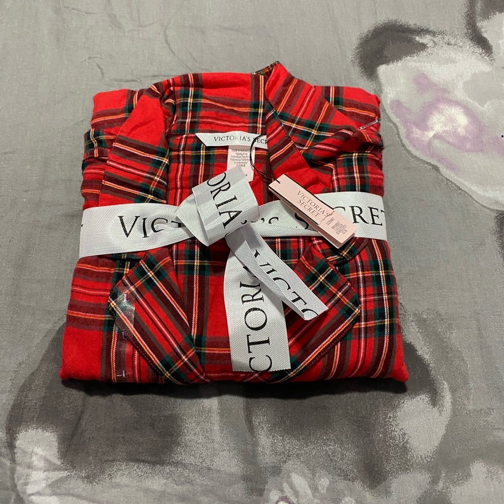 Vs pajamas
